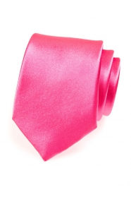 Cravată roz distinctivă