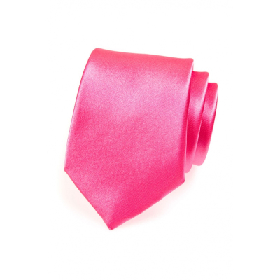 Cravată roz distinctivă