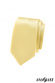 Cravată îngustă într-o singură culoare, galben deschis